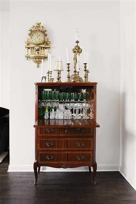 old fashioned bar cabinets